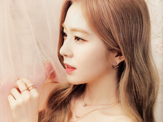 leaderirene:   red velvet for celebrity magazine  