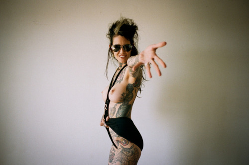 derekwoodsphotography:  Heather Bailey. LA. 2014. Leica M6 109.  (Styled by: Julie)  Derek Woods / Website / Instagram / Facebook / Etsy