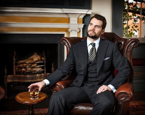 malecelebritys:  Henry Cavill