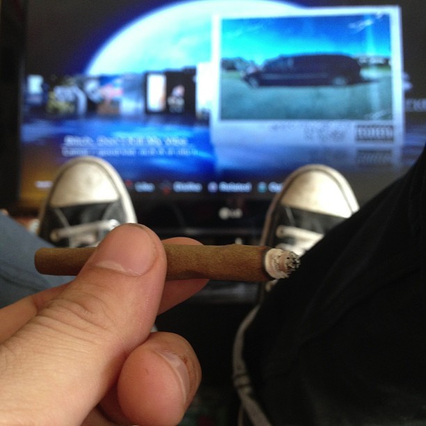 ieatxombiez:  fuck yeah finna hop on some #blackops after this or maybe #mw3. Hope