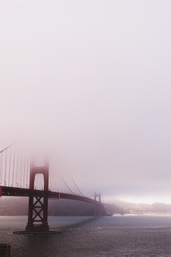 decepticun:  Golden Gate Bridge | by christanoelle