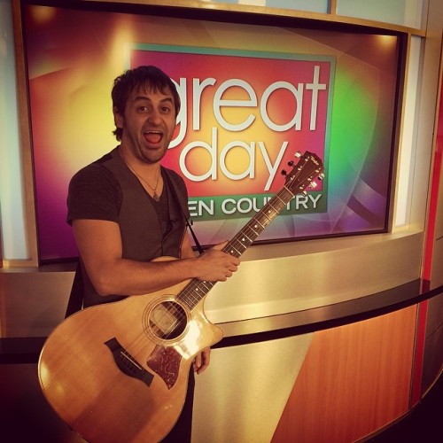 Going on 3 hours of sleep after last nights show. Playing that pop stuff on Great Day Green Country this morning in Tulsa, OK.
#Tulsa #Oklahoma #joshrob #joshroberts #gdgctulsa #gdgc (at Fox 23 Great Day Green Country)