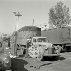 specialcar:  Atlantic truck stop - 1941 