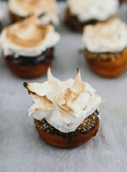 fullcravings:  Brioche S’mores Doughnuts