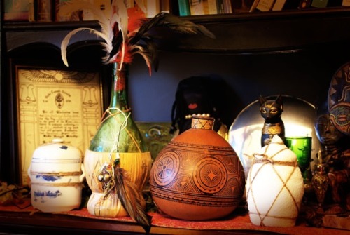 In Vodoun the familiar spirit is known as the Ti Bon Ange or “little good angel”.  This spirit is housed in a lidded jar draped with beads, and made offerings to maintain its energy.  This concept can be translated for our purposes by use