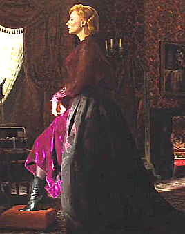 Lady Tremaine + Outfits