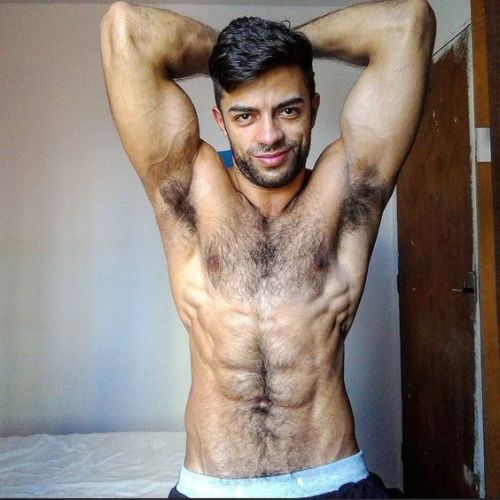 100% Hairy Men