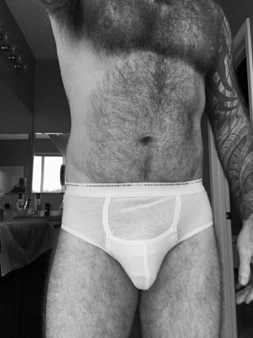 abeautifulindiscretion: Leg Men