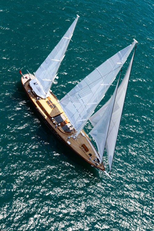 spiritofsailing: Roxane