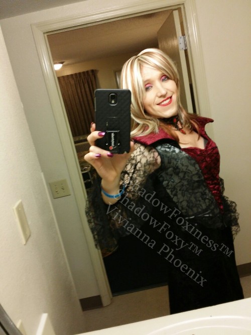 shadowfoxy:  I travelled to Columbus, Ohio for a big 3-night Halloween party with friends. I had a different costume for each night. This was my first one. It was a vampire costume, but people also thought it was a witch or sorceress. All are sufficient