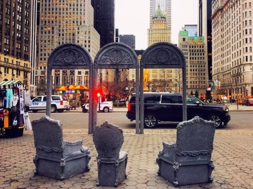 have a seat. #LizGlynn #OpenHouse @publicartfund (at Central Park)