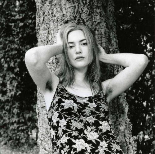 richardarcouette: helmutnewtonphoto: 1996 Kate Winslet, Los Angeles, USA. Belle comme un cœur 