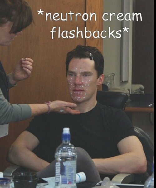 sherlock5countdown:*1,074 days*Poor Benedict lol