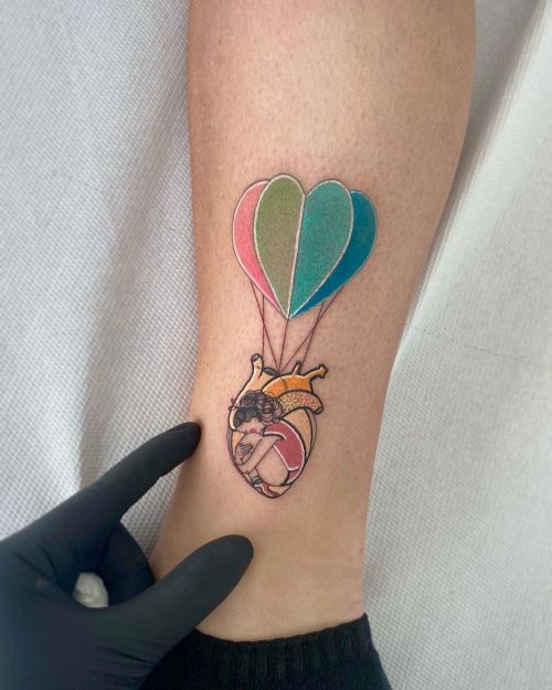 Sonia Tessari Balloon;heart;leg;trad;woman