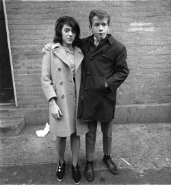 flashofgod:Diane Arbus, Teenage Couple on