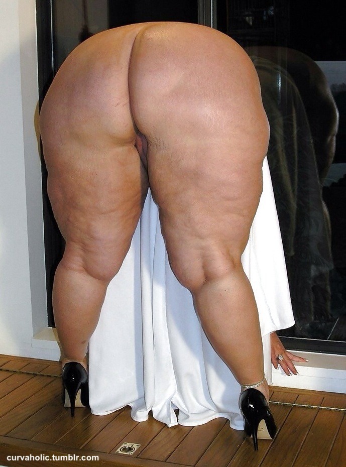 curvy chicks