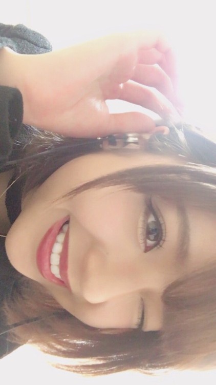 phorbidden:  http://nnnnnn-nanasemaru—i-love-you.tumblr.com/post/158428053823 和田まあや