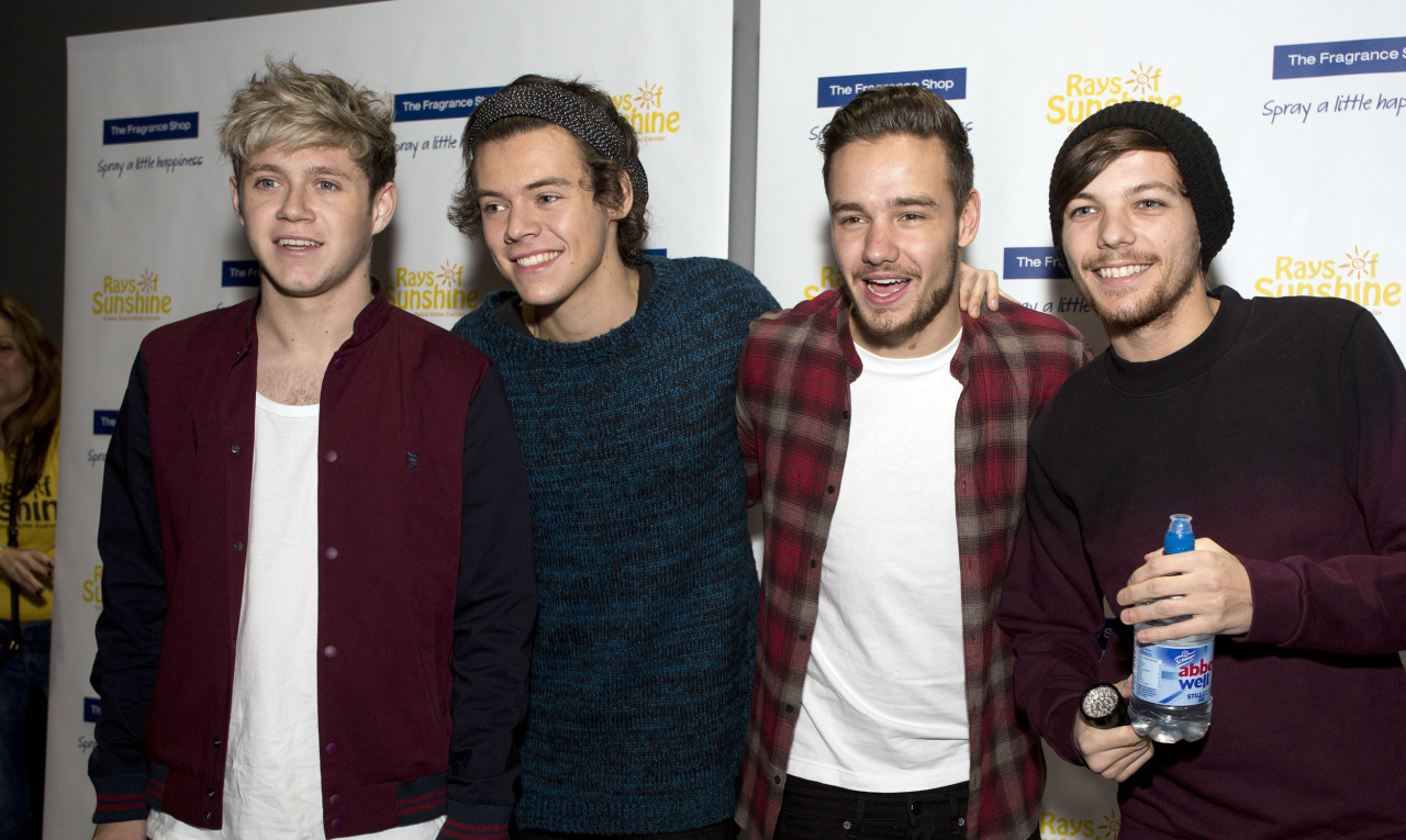 harrystylesdaily:  &lsquo;ray of sunshine&rsquo; charity event 