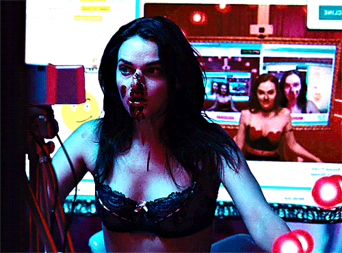 horrorgifs:CAM (2018) dir. Daniel Goldhaber
