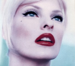 lalinda-evangelista:  Linda Evangelista for