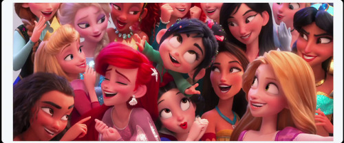 demifiendrsa:Disney Princesses selfies in Ralph Breaks the Internet: Wreck-It Ralph 2.  