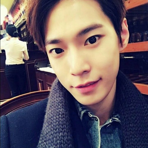 ♡kim doyoung icons♡ like/reblog if u use~