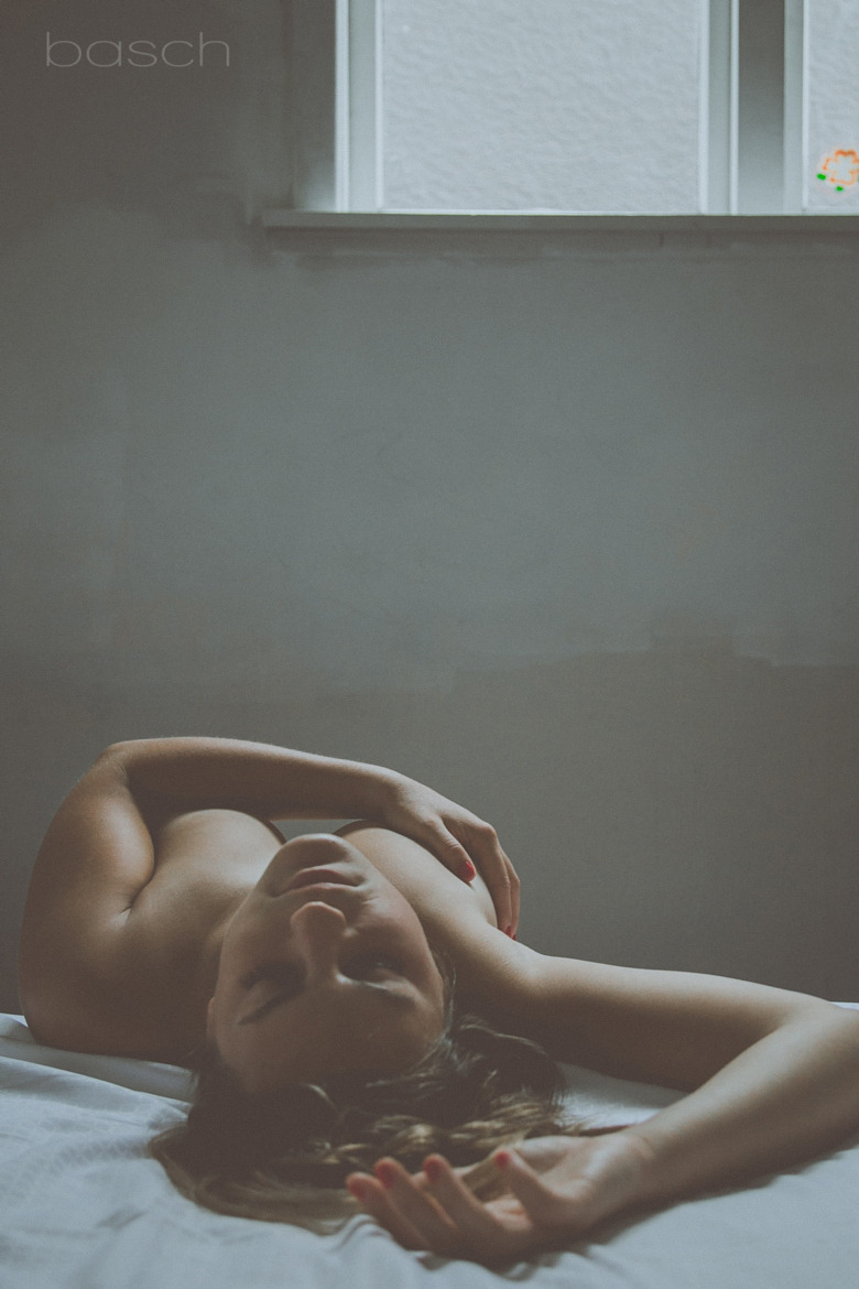 igbeautiesdaily:  MATHIIDE || Bash 