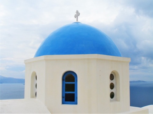 Love the colours of Santorini