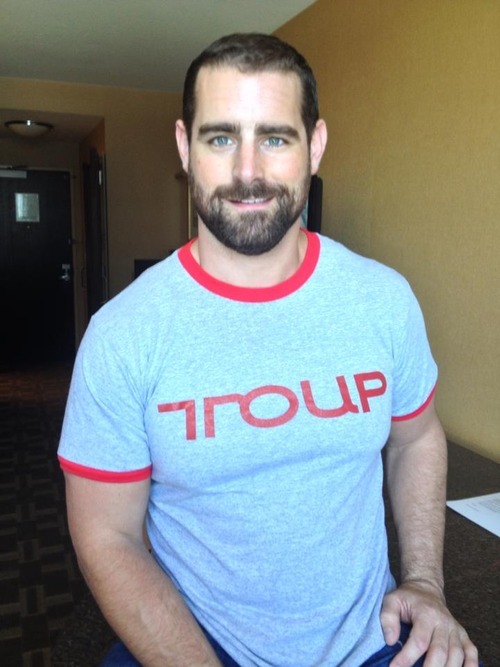 daddy-dave-smith:  marina-and-the-bitches:  HE  IS  THE  HOTTEST  DEMOCRAT  IN  THE