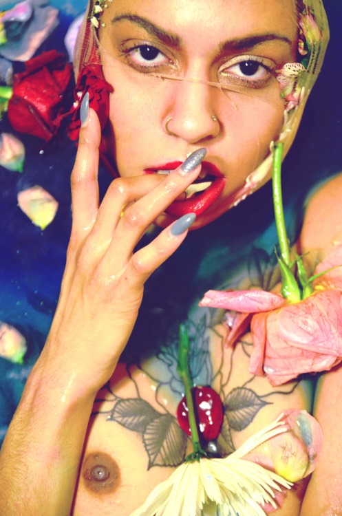 freshiejuice: “Awful Sounds” Model is Ravyn Alexander Photo/MUA and styling by www.fresh