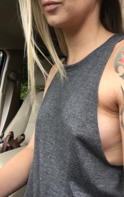 slutcouple69:  Ran out for a quick lunch