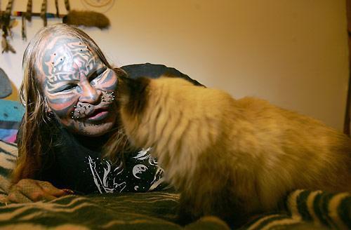  A man spent more than $200,000 on plastic surgery to make himself look like a tiger.