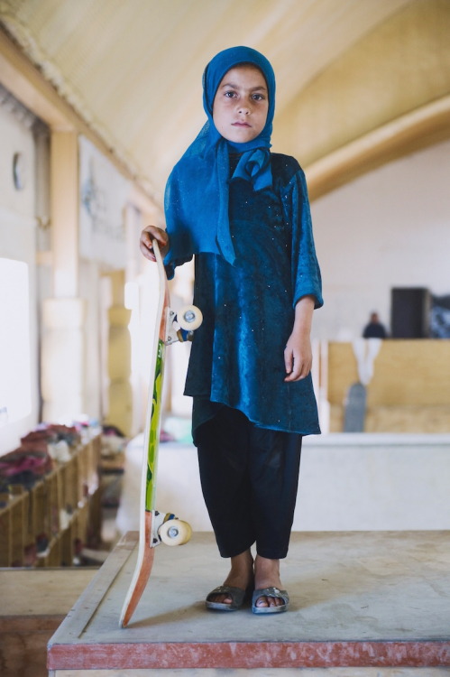 bizarro-jerry:mymodernmet:Skateistan: an Organization that Empowers Afghan Girls by Giving Them Stre