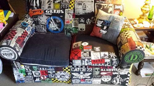 tauremini:henry—rollins:The Punk Patch Couch. Amazing!I’d like to do something similar, only w