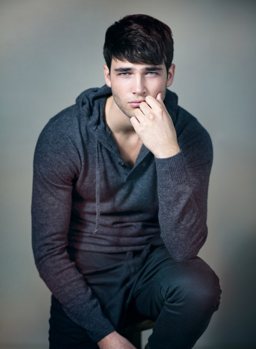 hylmannn:  Ryley Lanteigne photographed by Wally Sparks 