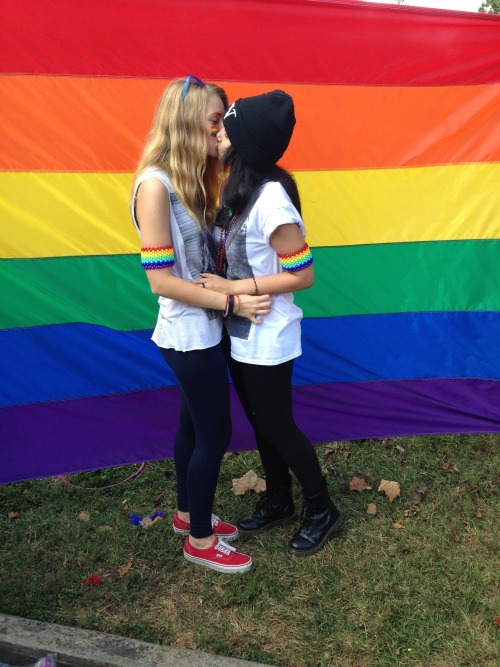 callmebisexual:  ♀♡