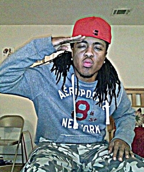 prissychrys:  Country dread head. Freak from the west side