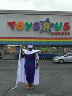 optimalgorilla: Since It’s Piccolo Day let’s remember that one time a Piccolo cosplayer went to a Toys R Us during the Holiday season and paid off every single layaway at the store.