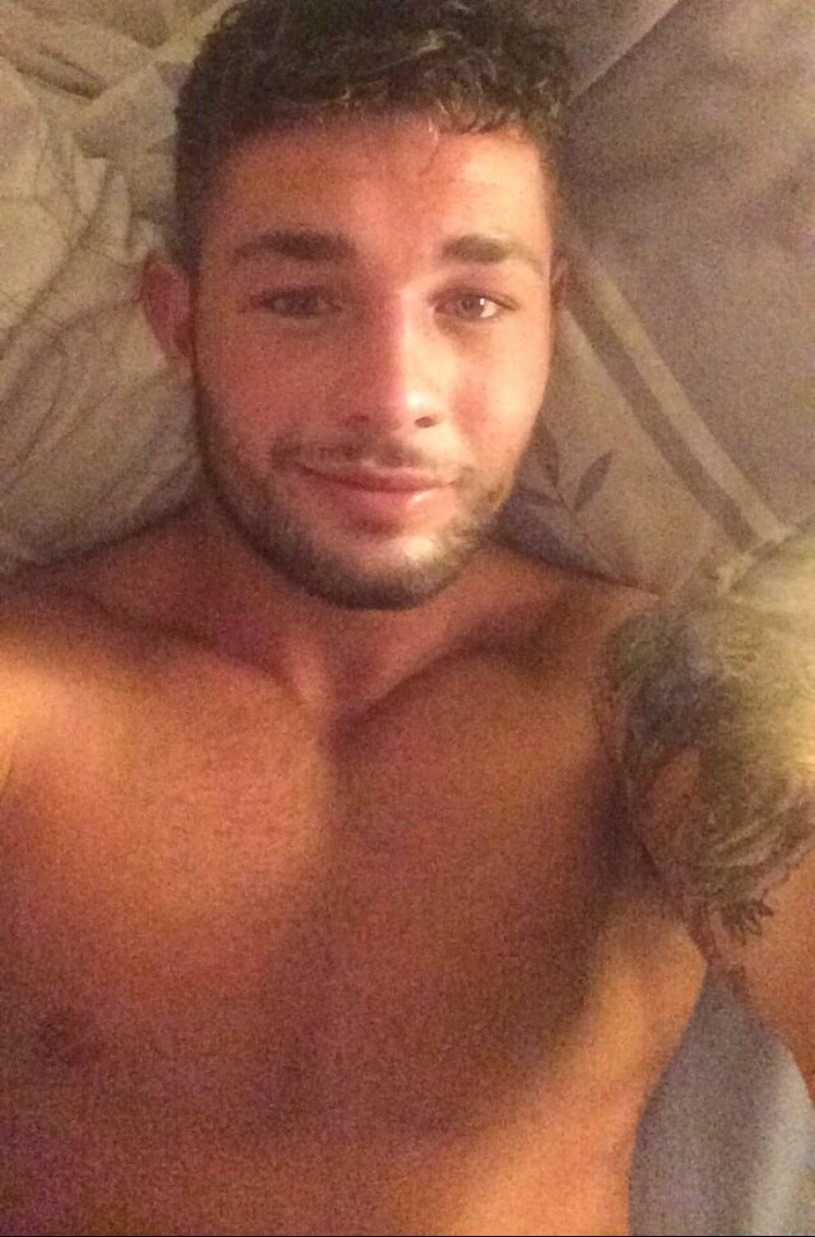 exclusivekiks:  Hot lad 🔥🔥🔥🔥🔥💋💋💋💋  Follow me:  http://exclusivekiks.tumblr.com/