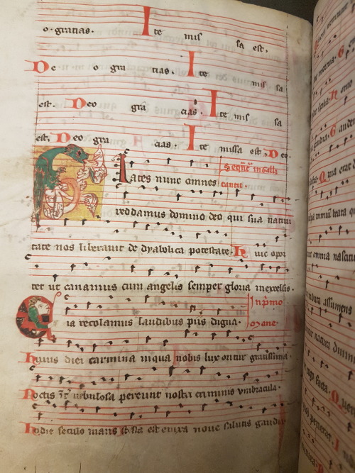 Ms. Codex 1572 -Graduale This manuscript is a complete portable gradual with chants for the Mass acc