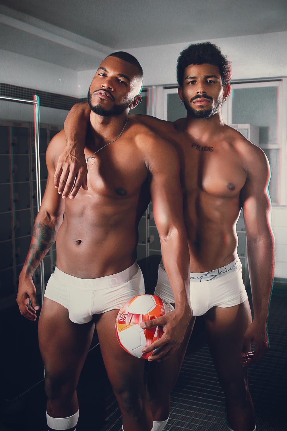 ohthentic:  thegaylisp:  Raphael Horst &amp; Felipe Ferreira by Gustavo Bresciani