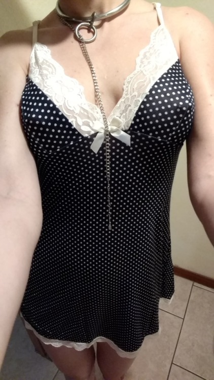 deargreyh0und: This thing has a pretty new dress to wear for it’s Owner, so excited!