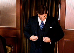 sassywiinchesters:              Dean Winchester Meme ♚ Favorite Outfits [1/6] ↳