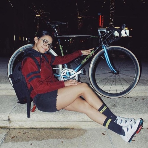 fixiegirls: Repost from @nina.tosi Just a bbgrl and her #serotta  #serottacolorado