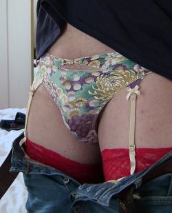 Nothing like lingerie under your jeans….