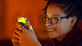 hellwizards: cosima + smiles happy birthday, @starconfetti!