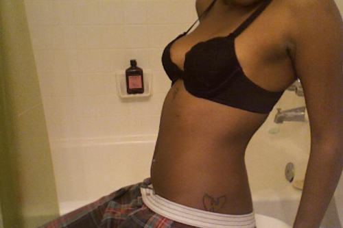 xotchilll:  hangin out in the bathroom lol