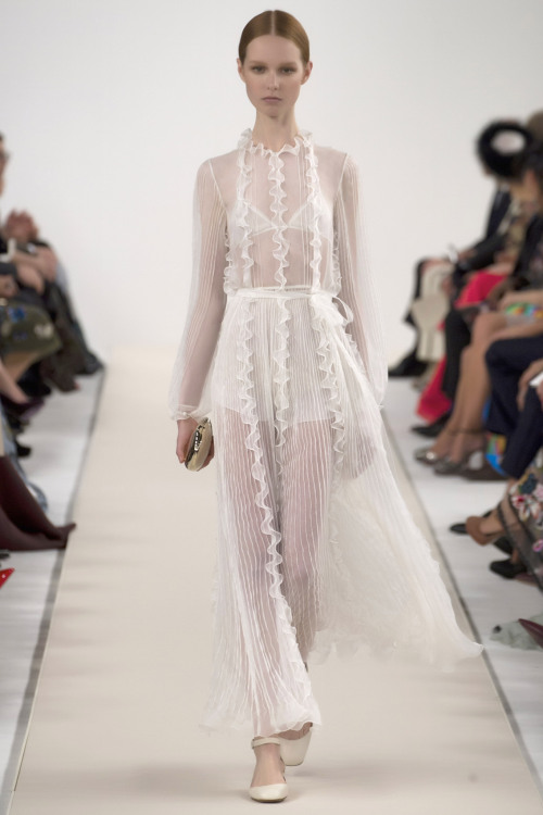 skaodi:  Valentino Haute Couture Show in New York.  This is a special collection designed to celebrate the opening of the new flagship store in Fifth Avenue. The all white looks are a reference to Valentino Garavani’s White Collection of 1968.