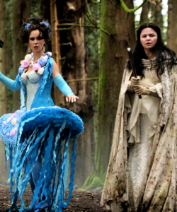 Costume moments in 6x07 “Heartless”.