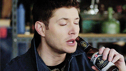 deanprayedtocas:  dean winchester + drinking 